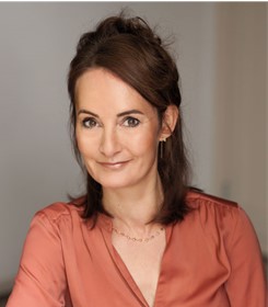 Dr Esther van Fenema